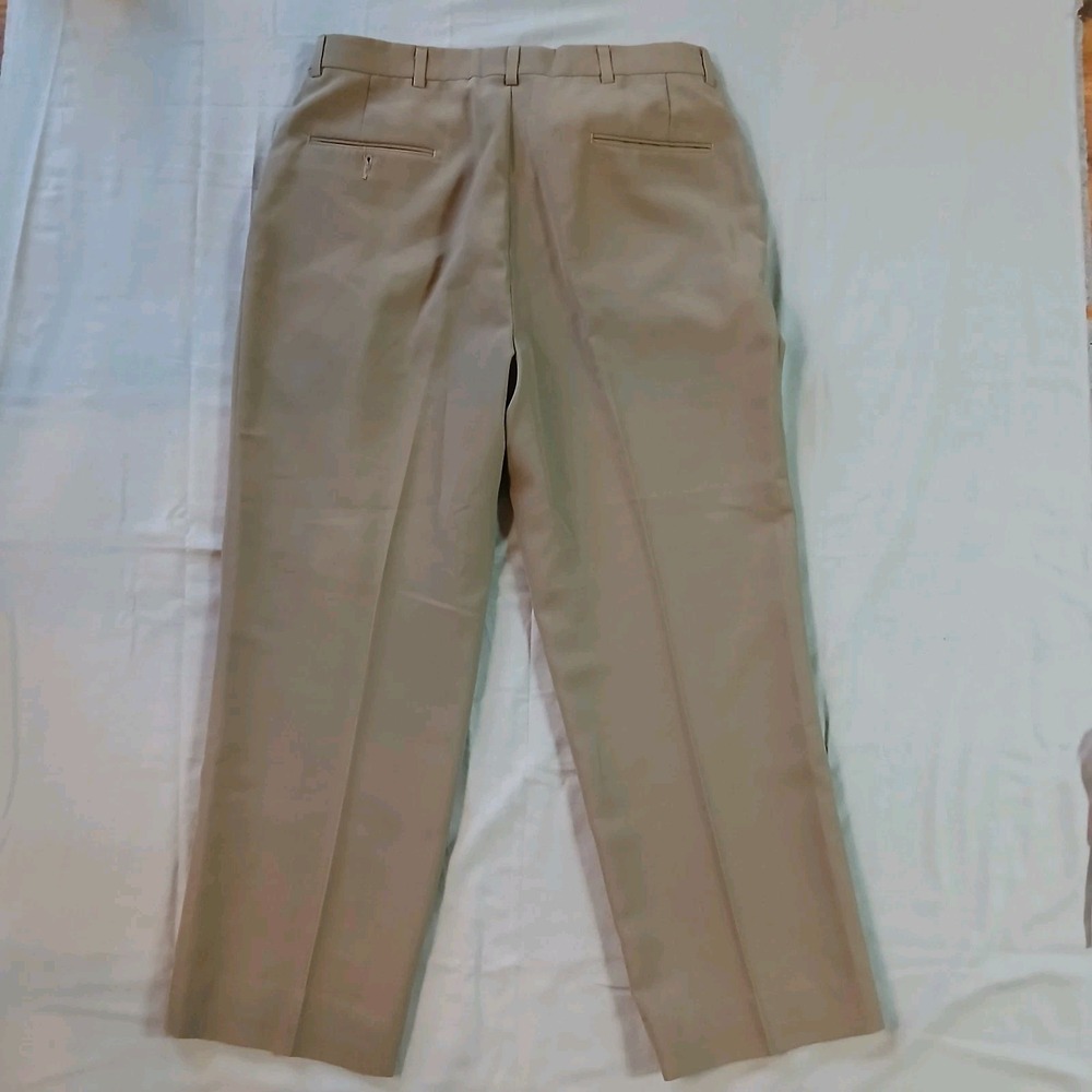 Haggar Dress Pants Gentleman's Fit Khaki Pleated 36x30 Polyester Wool Blend - Picture 10 of 10